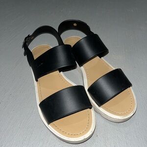 Minimalistic Strappy Sandals